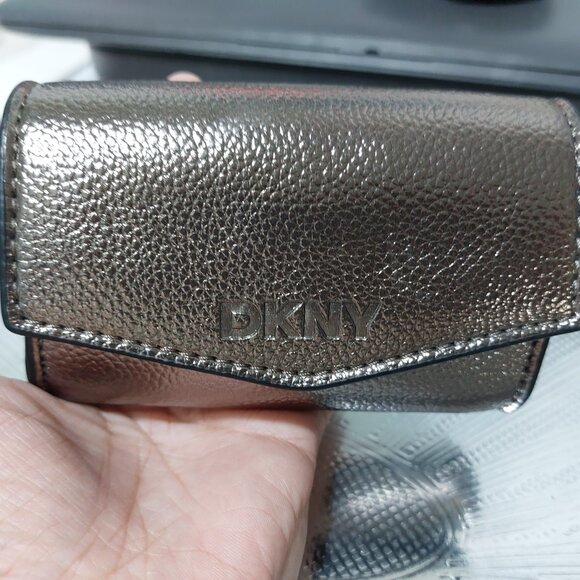 DKNY Mini Coin Purse Mini Clip On Bag Cute Practical 1 PIECE ONLY - Picture 2 of 9